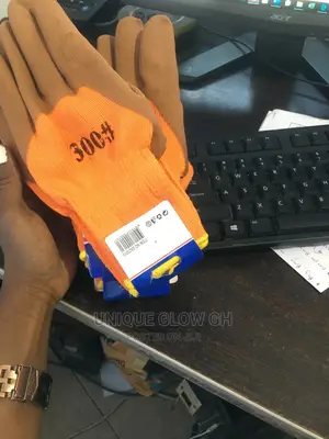Insulating Industrial Gloves