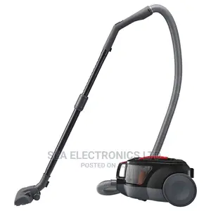 LG Vacuum Cleaner Bagless 2000 Watt 1.3 Liter Red VC5420NNTR