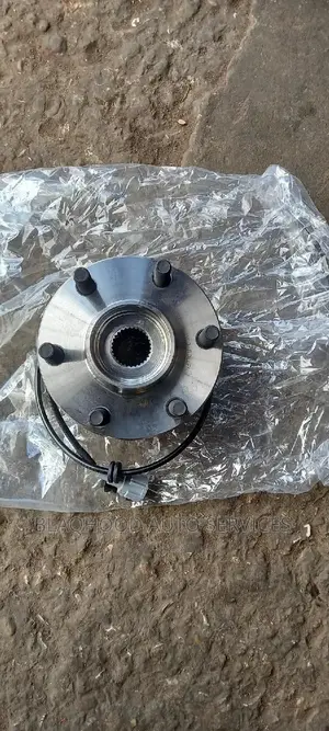 Nissan Navara/ Pathfinder 2005-2014 Brand New WHEEL HUB Pair