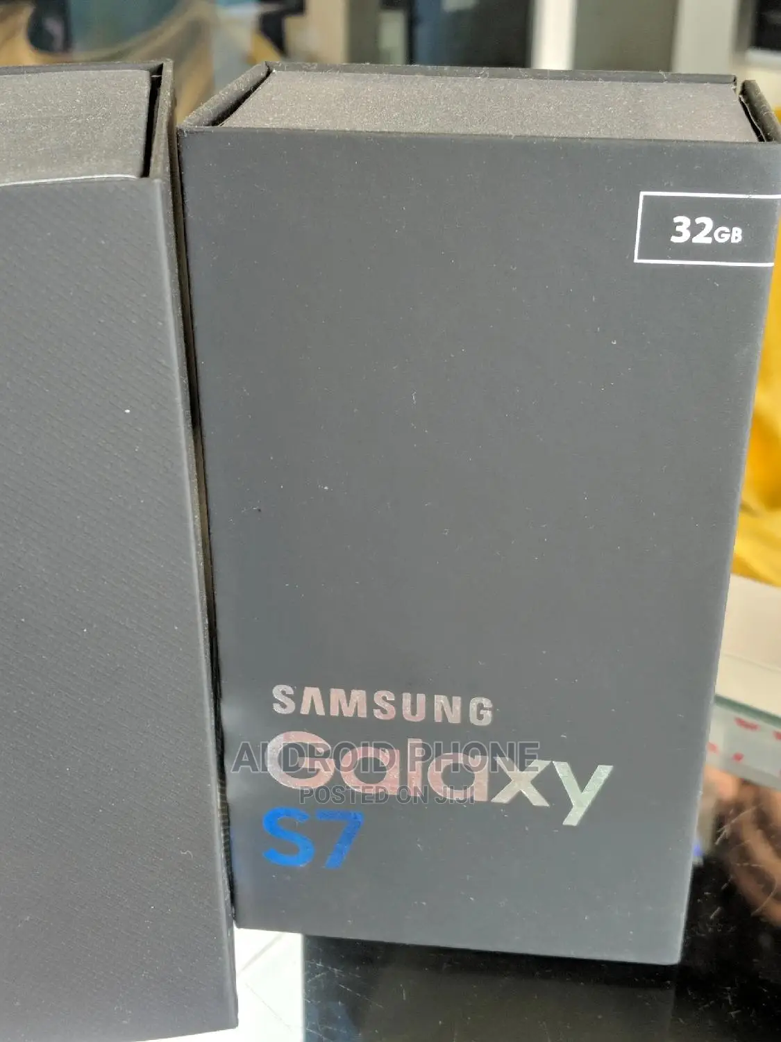 New Samsung Galaxy S7 32 GB Blue