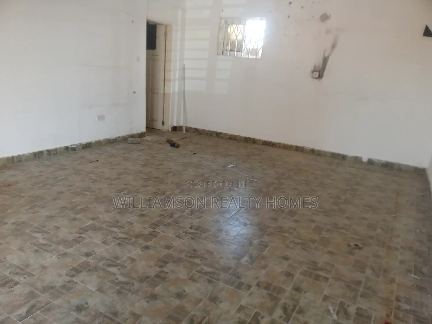 Road Side Business Shop/Store/Office Space for Rent
