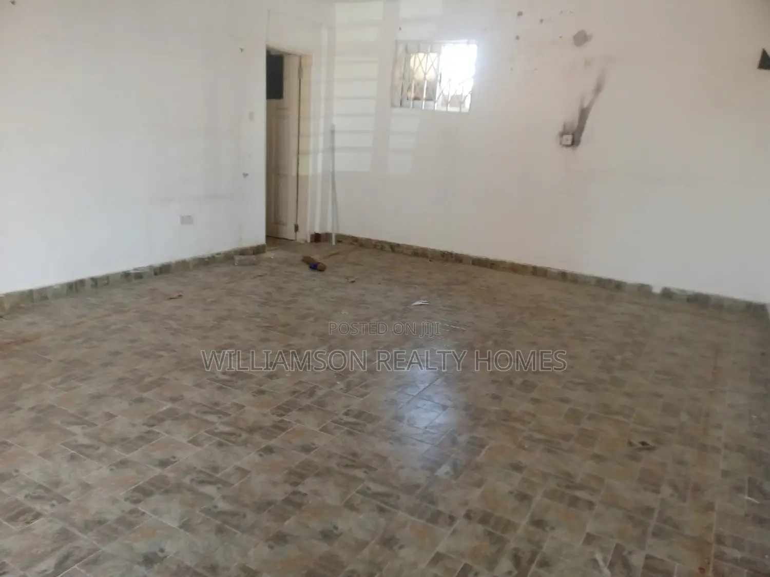 Road Side Business Shop/Store/Office Space for Rent