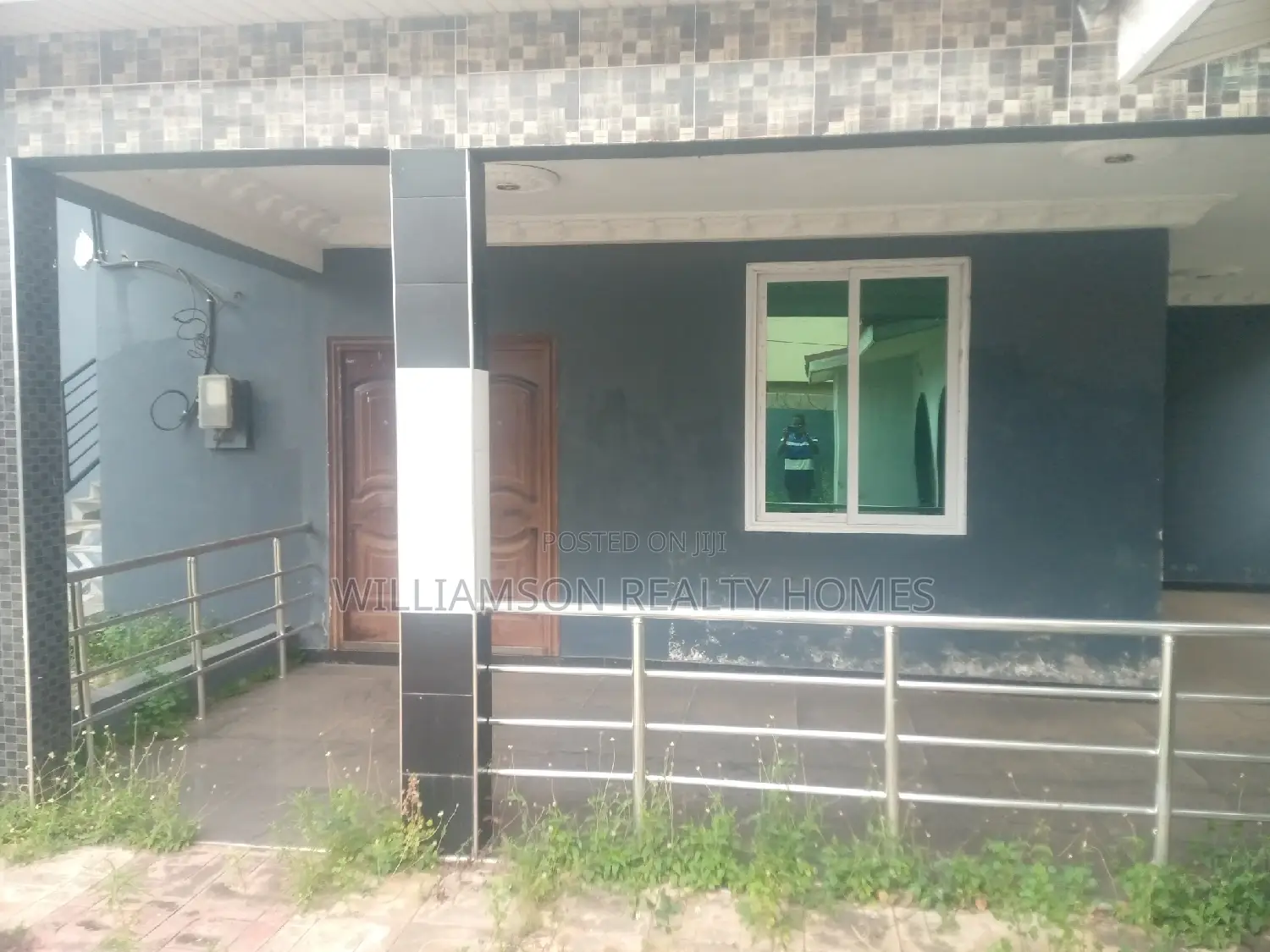 1bdrm Apartment in Community 18 Area, Spintex for rent