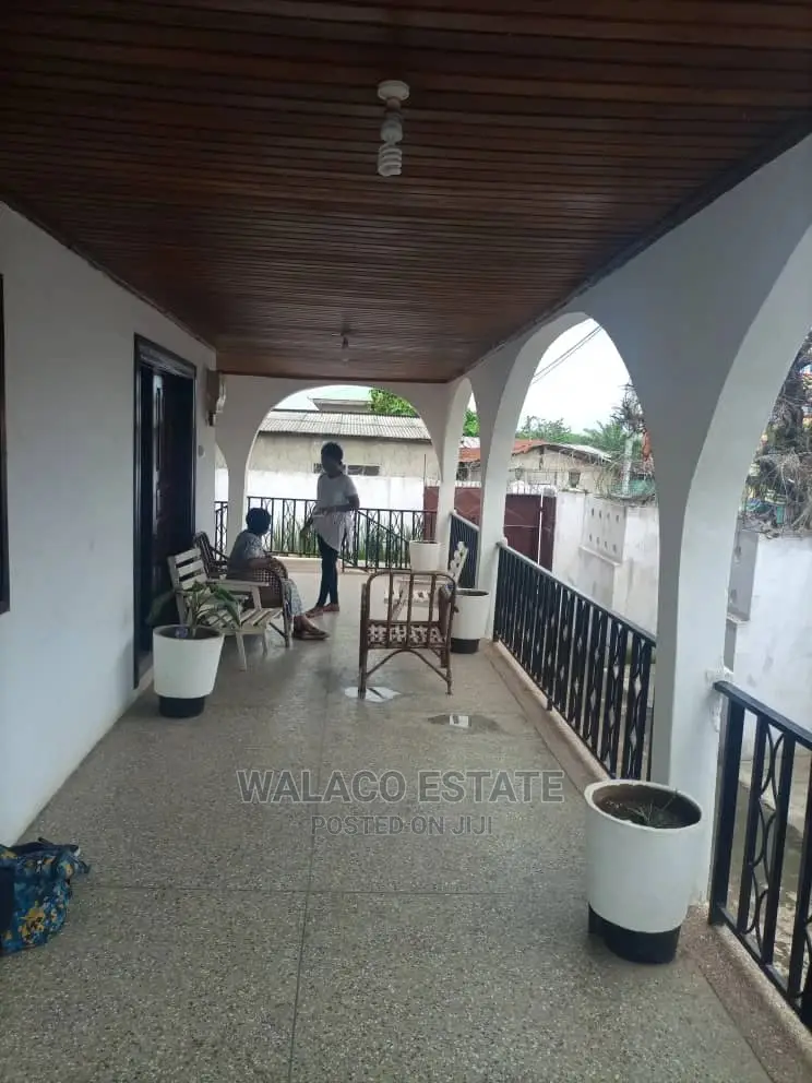 4bdrm House in Walako Estate, Mile 7 for Sale