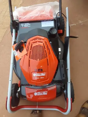 Oleo Mac Lawnmower