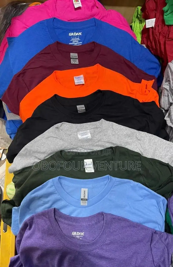 Gildan Unisex T Shirts.