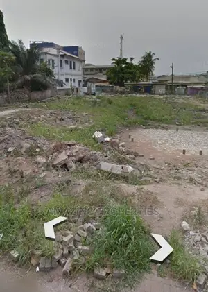 12 Plots of Land Around Dansoman Liberty Stadium for Sale.