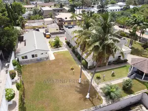 For Sale 5bed Office Boys Qt Between Airport and Dzorwulu