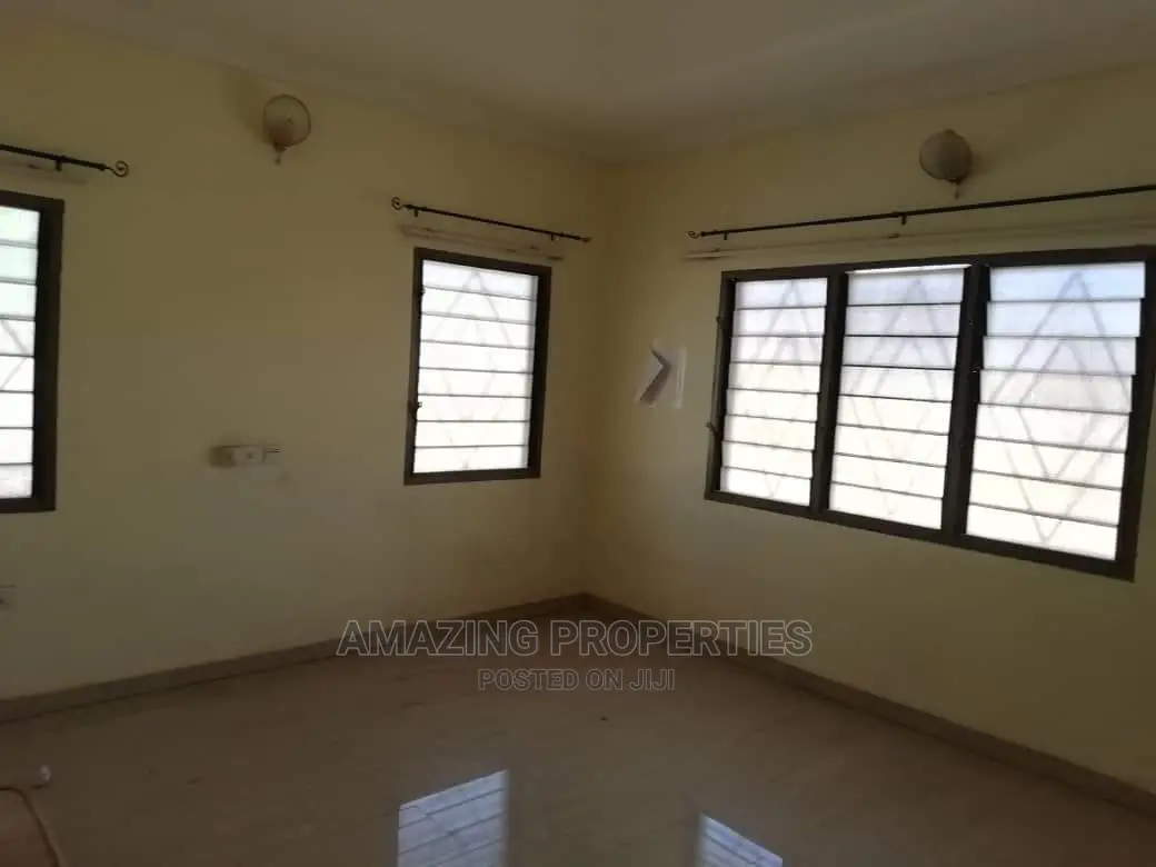 Office for Rent 5bed House 3boys Qt Airport Residential Area