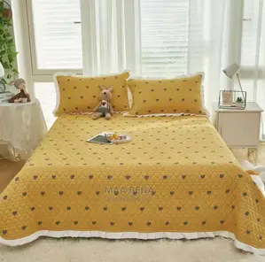 Bedspread + 2 Pillowcases