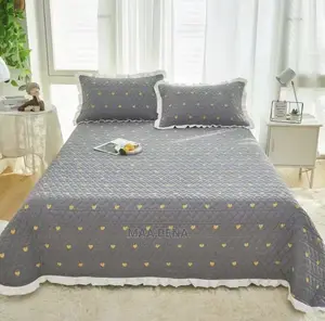 Bedspread + 2 Pillowcases