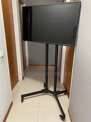 Mobile Tv Stand for Led Tv 32”-70”