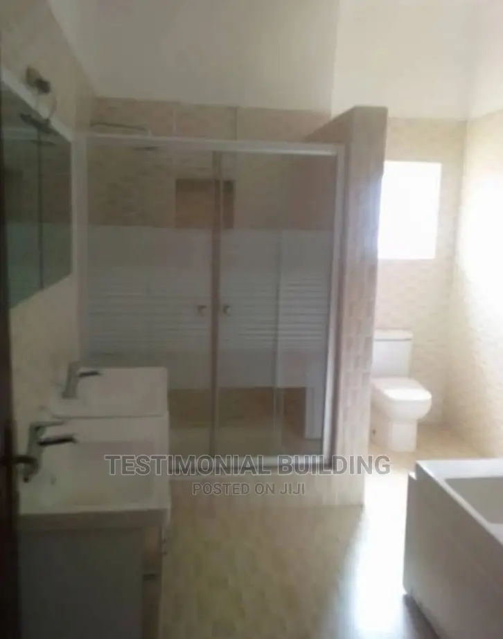 5bdrm House in Testimonial Building, East Legon for Sale