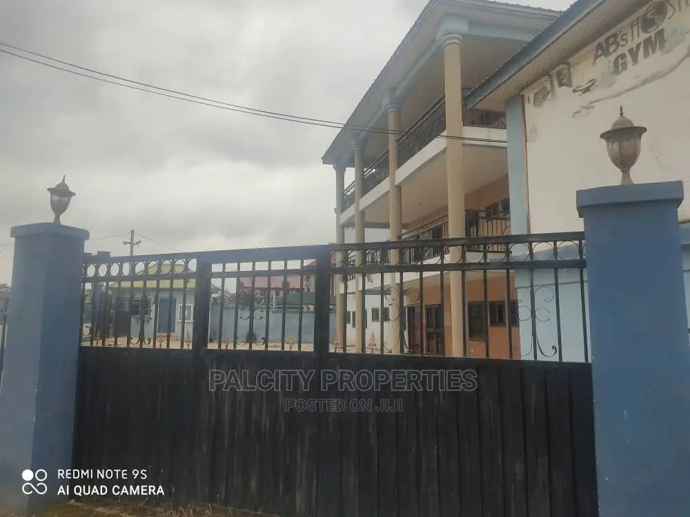 37bdrm House With 10 Shops for Sale in Kenyase