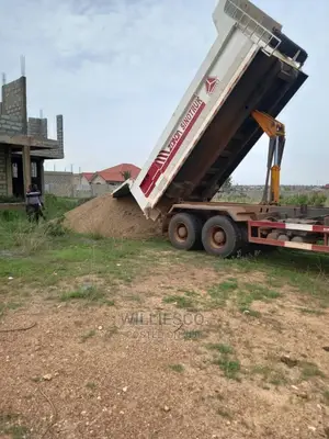 Quality Rough and Smooth Sand