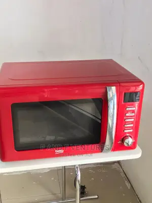 Beko Digital Microwave 20l- UK