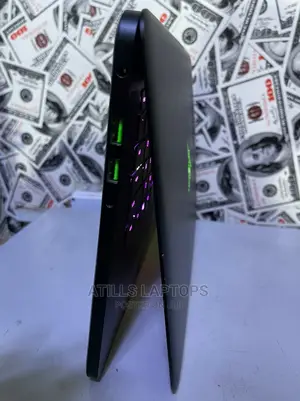 Laptop Razer Blade 16GB Intel Core I7 SSD 1T