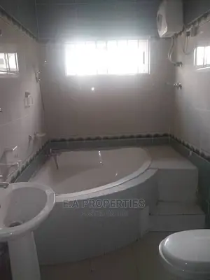 4bdrm House in a Properties, Ability for Sale