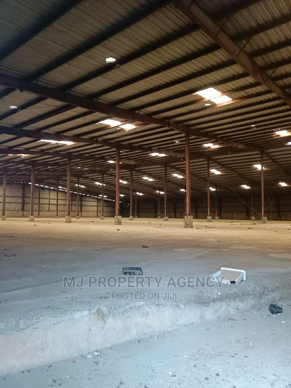 10000sqm Warehouse