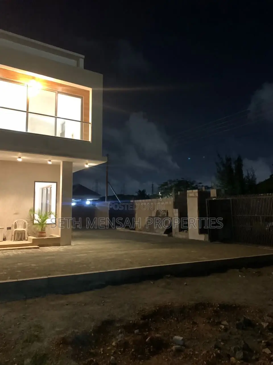 3bdrm House in 3 Bedroom House for for Sale