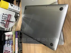 Laptop Apple MacBook Pro 2020 8GB Intel Core i5 SSD 256GB