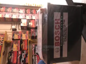 Bosch Premium Battery + 15