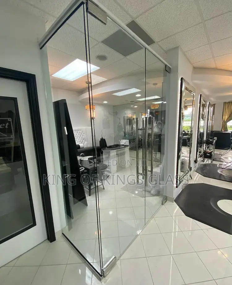 Frameless Shower Case and Doors