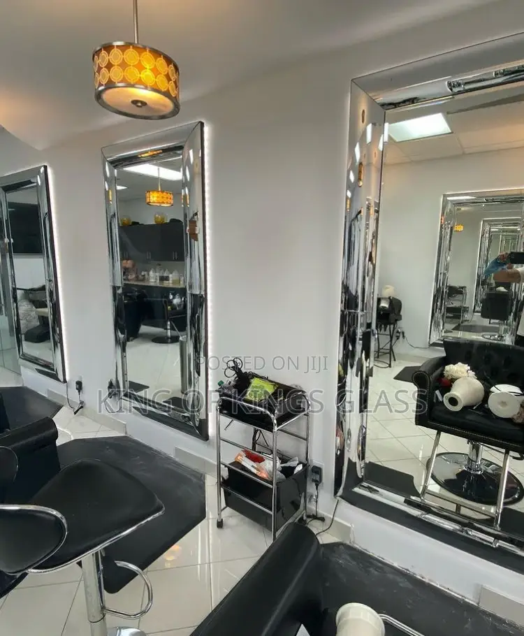 Frameless Shower Case and Doors