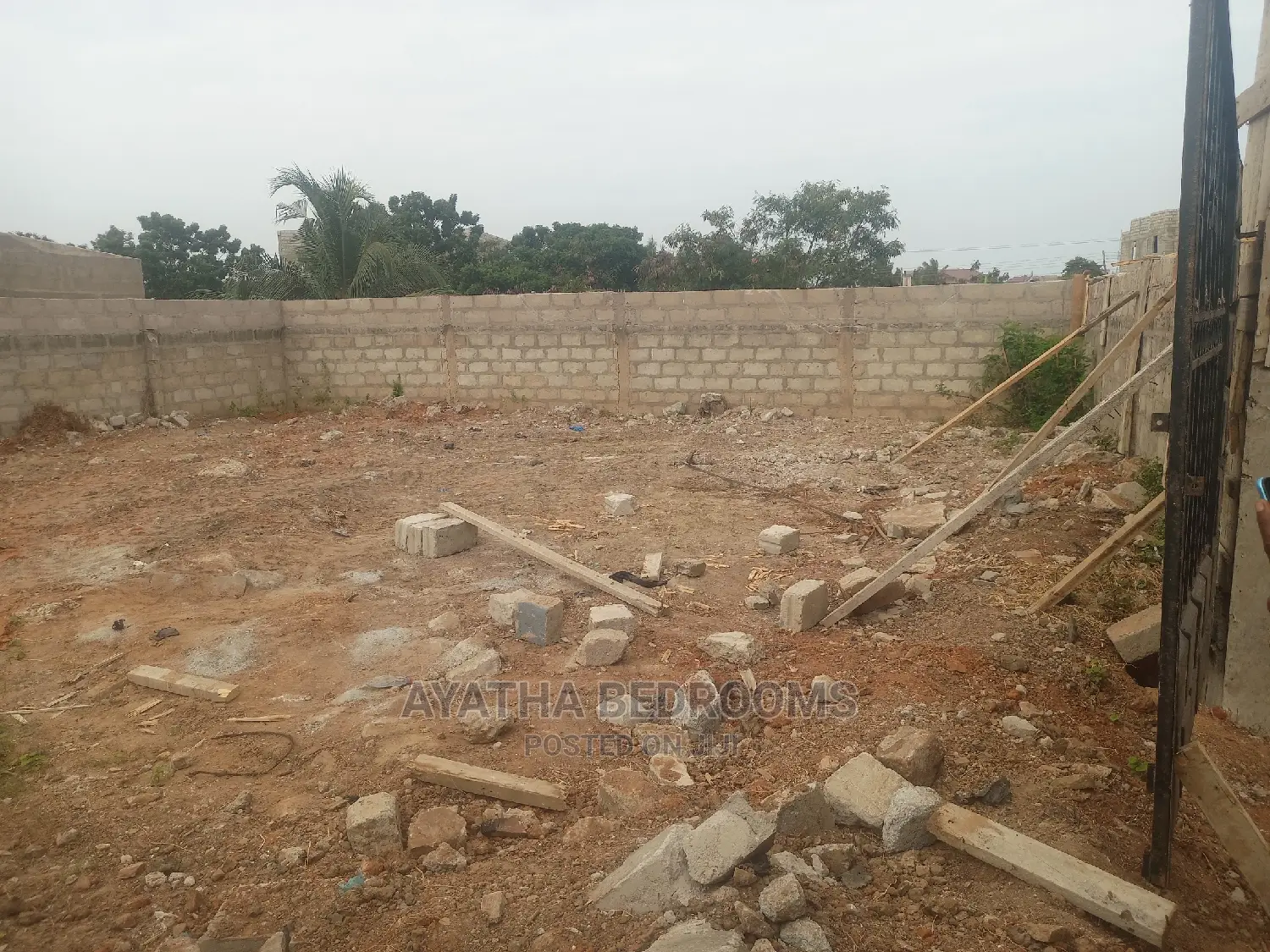 Half Plot at Tseaddo Round About Going for Sale