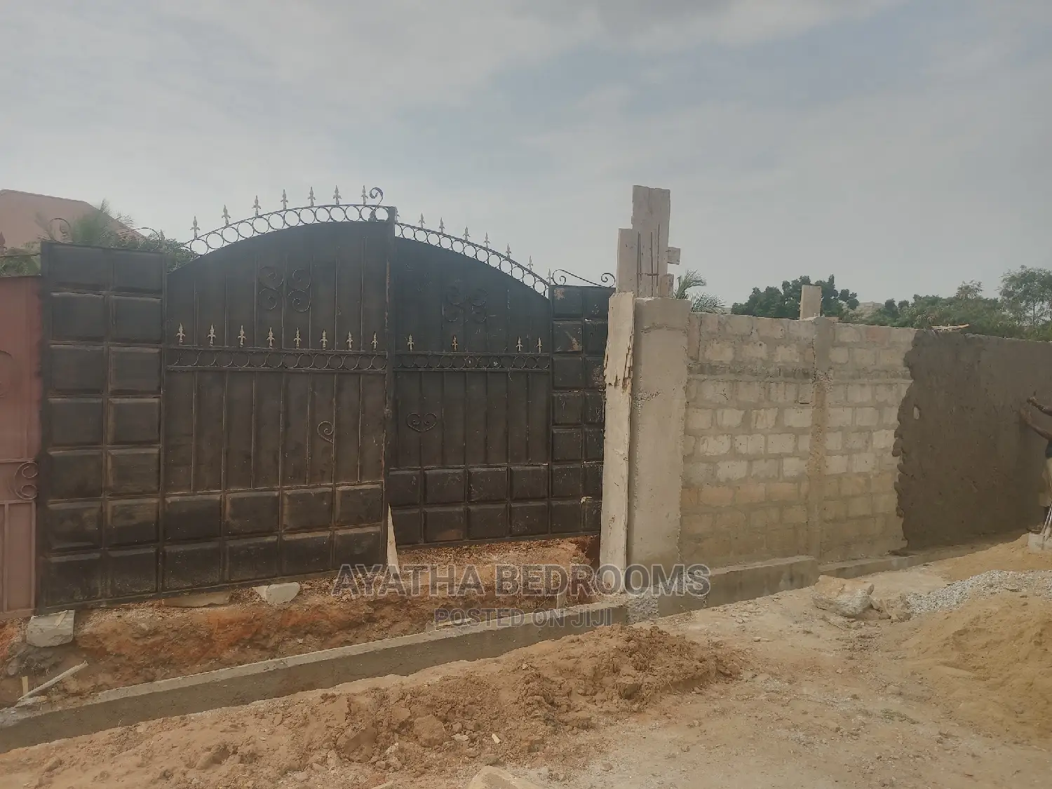 Half Plot at Tseaddo Round About Going for Sale