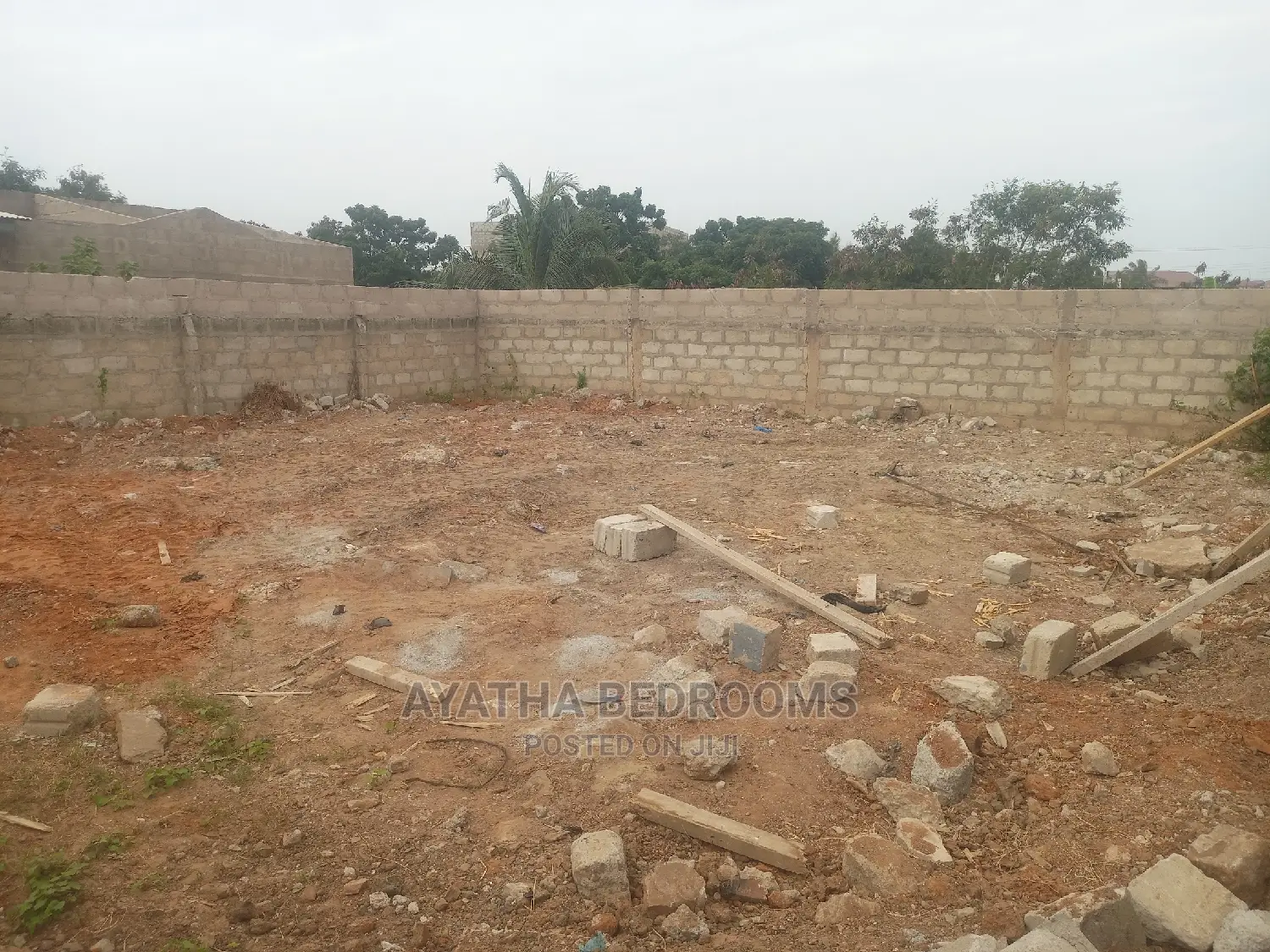 Half Plot at Tseaddo Round About Going for Sale