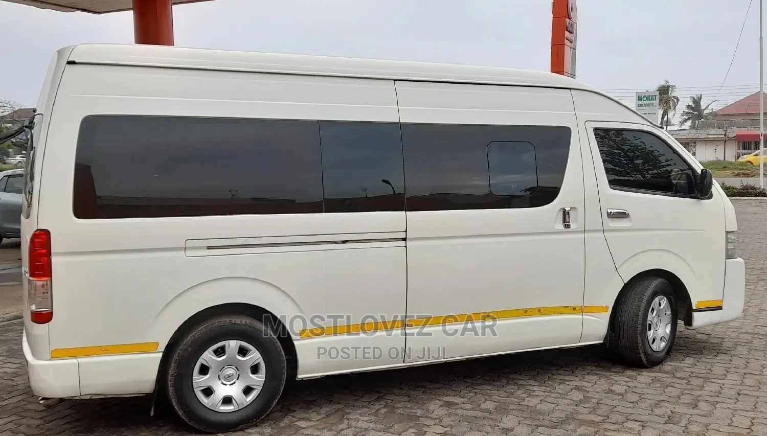 Car Rentals Rent Minivans for Tours, Business Trips, Trips