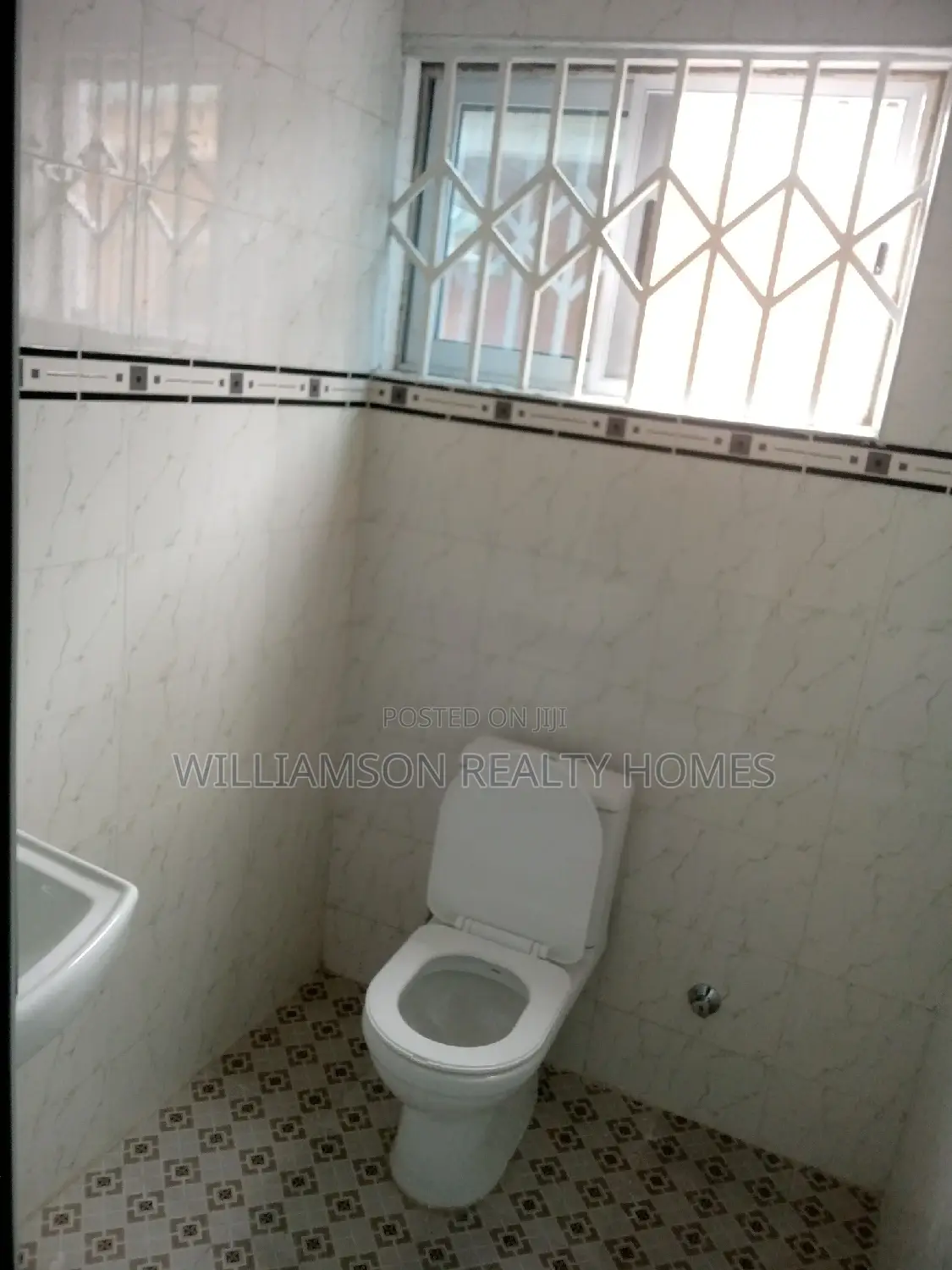 2bdrm Apartment in Community 18 Area, Spintex for rent