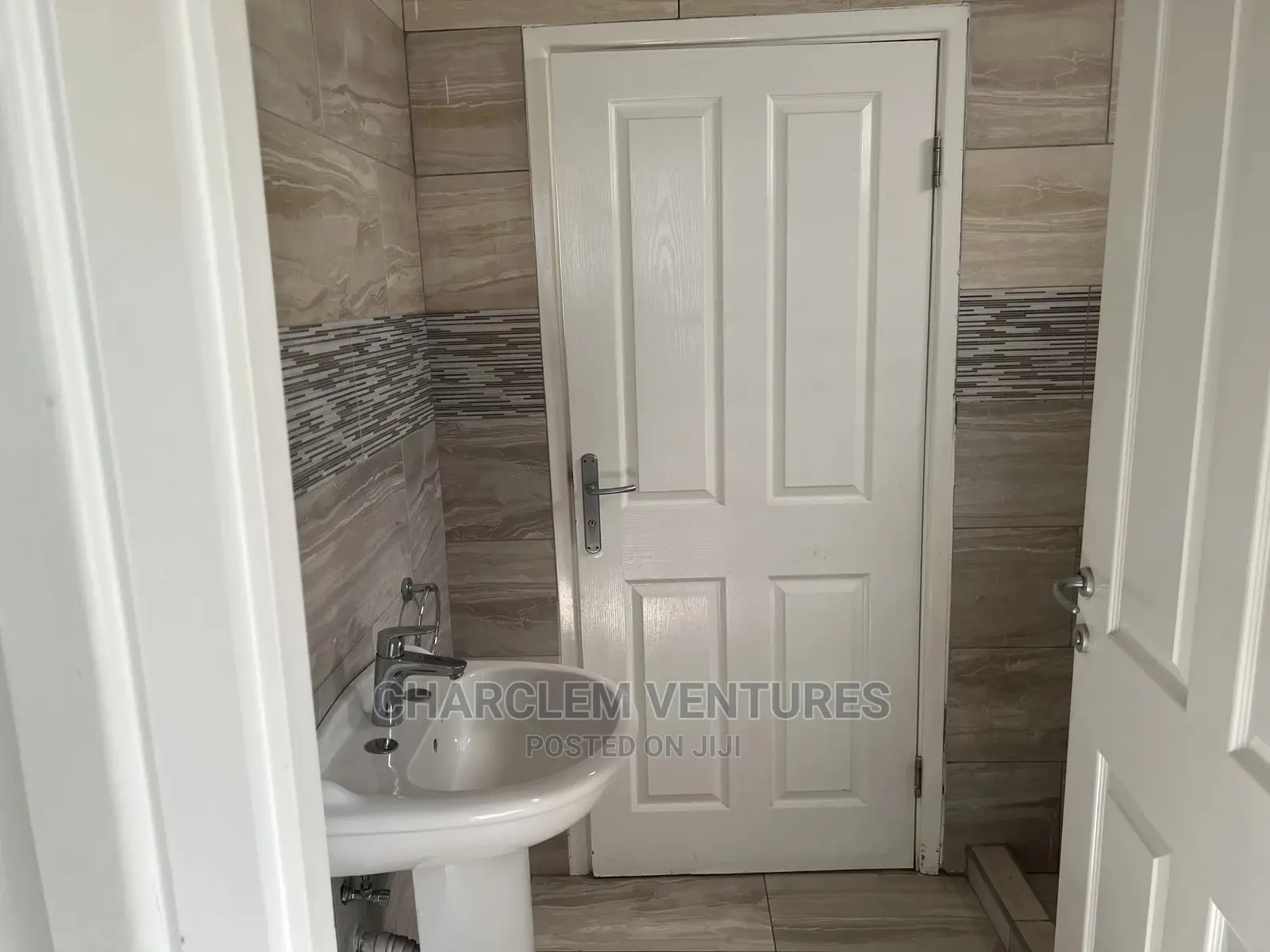 3bdrm House in East Legon for Rent