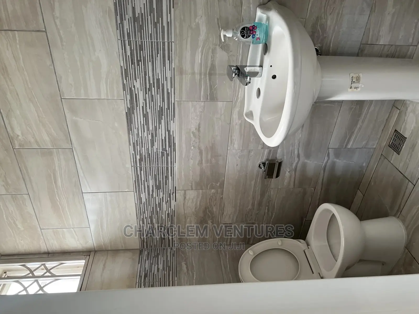 3bdrm House in East Legon for Rent