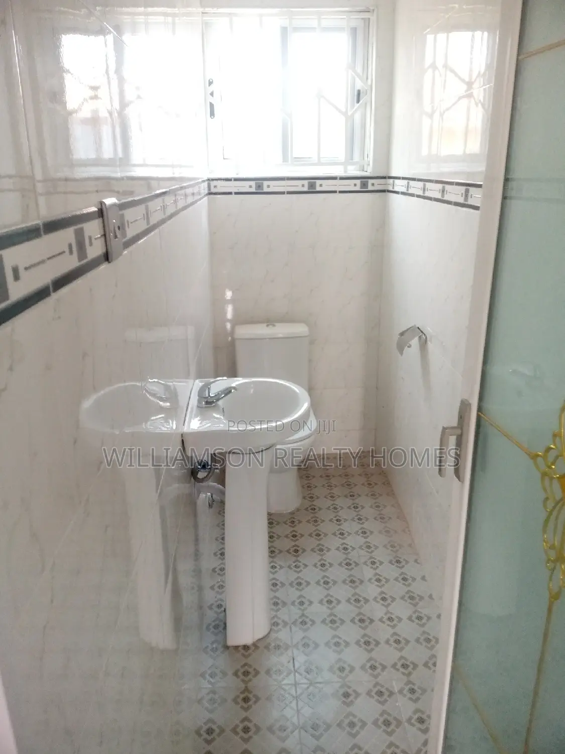 2bdrm Apartment in Community 18 Area, Spintex for rent