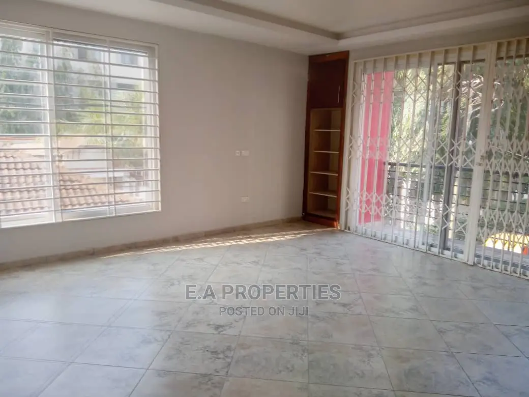 4bdrm House in E a Properties, American House for Rent