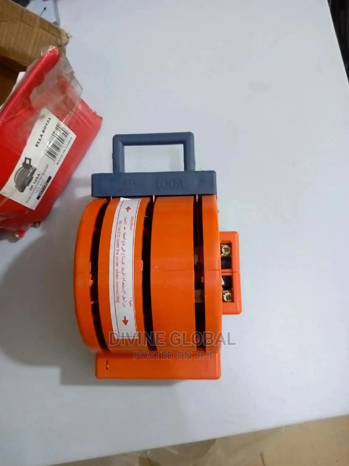 100A 3-Phase Knife Manual Changeover