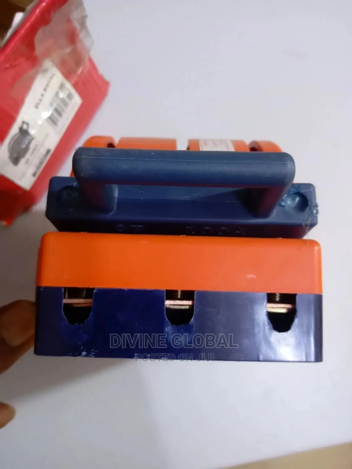 100A 3-Phase Knife Manual Changeover