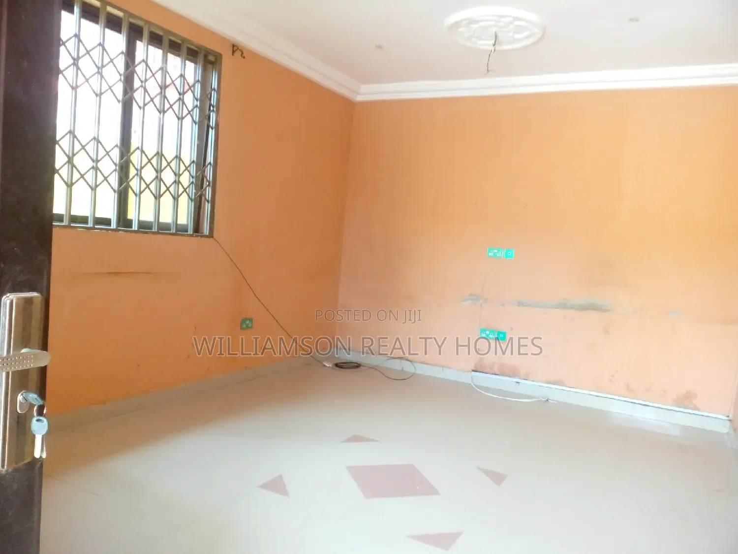 3bdrm Apartment in Hfc Estate Area, Spintex for rent