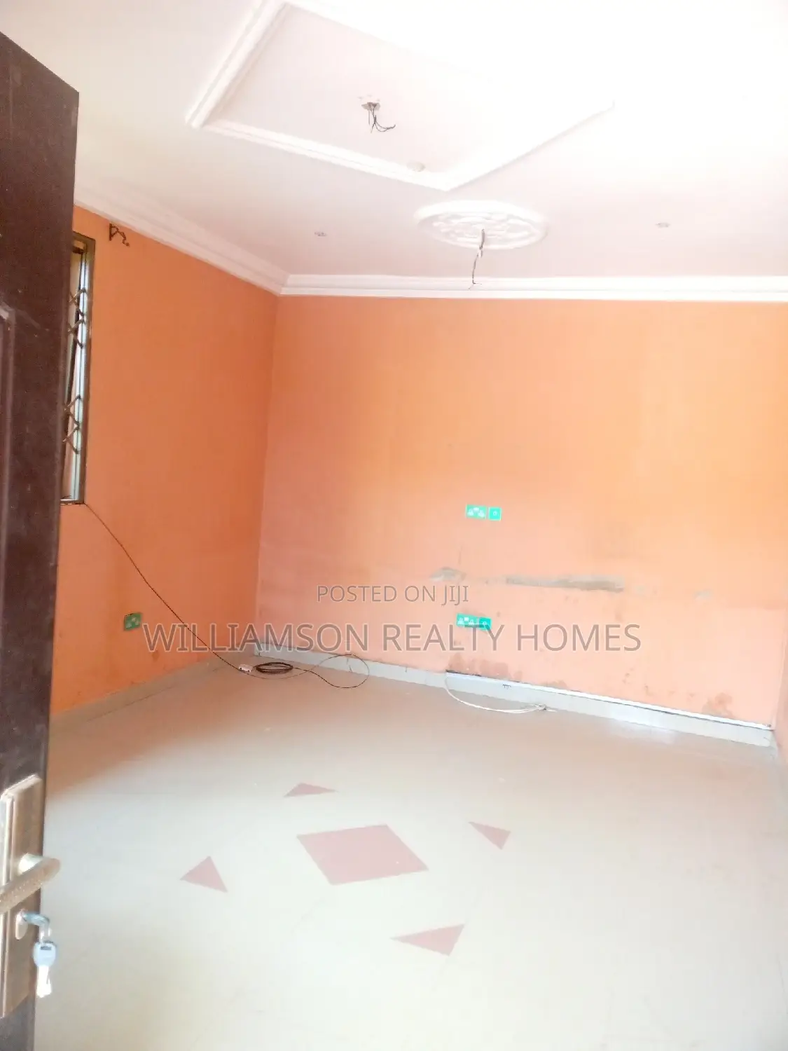 3bdrm Apartment in Hfc Estate Area, Spintex for rent