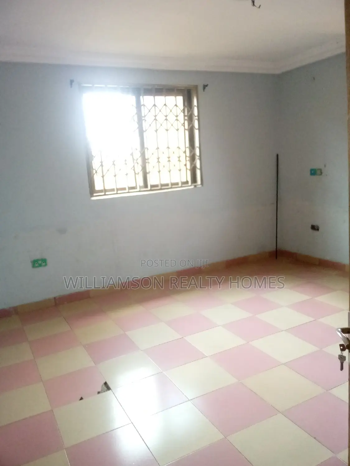 3bdrm Apartment in Hfc Estate Area, Spintex for rent