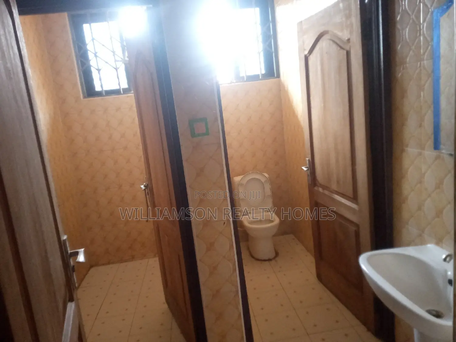 3bdrm Apartment in Hfc Estate Area, Spintex for rent