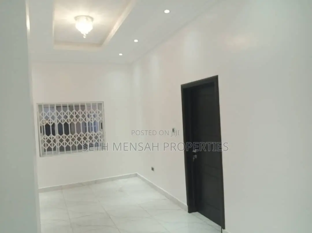 4bdrm House in 4 Bedroom House for for Sale