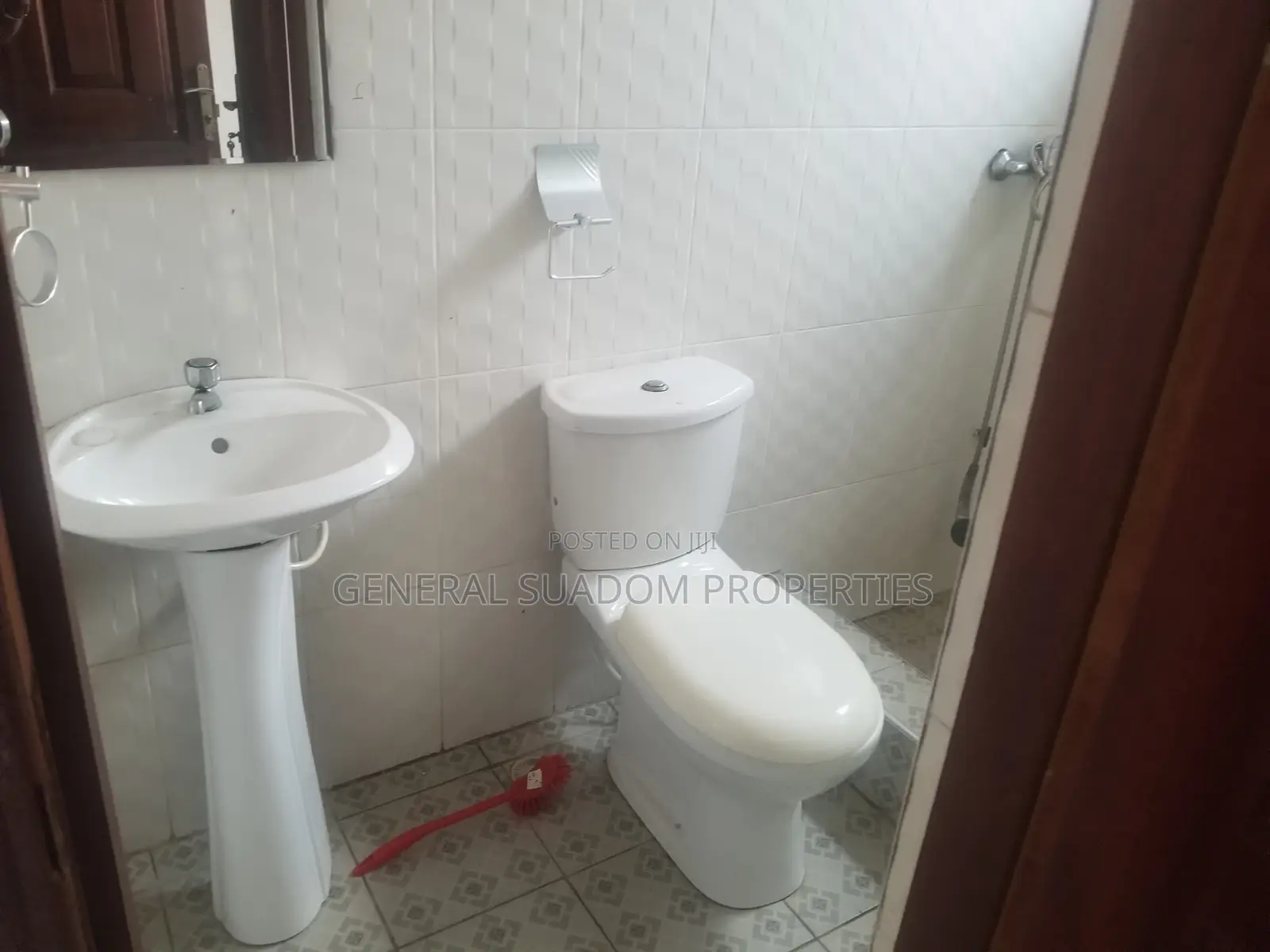 3bdrm House in Suadom Properties, Tema Metropolitan for rent