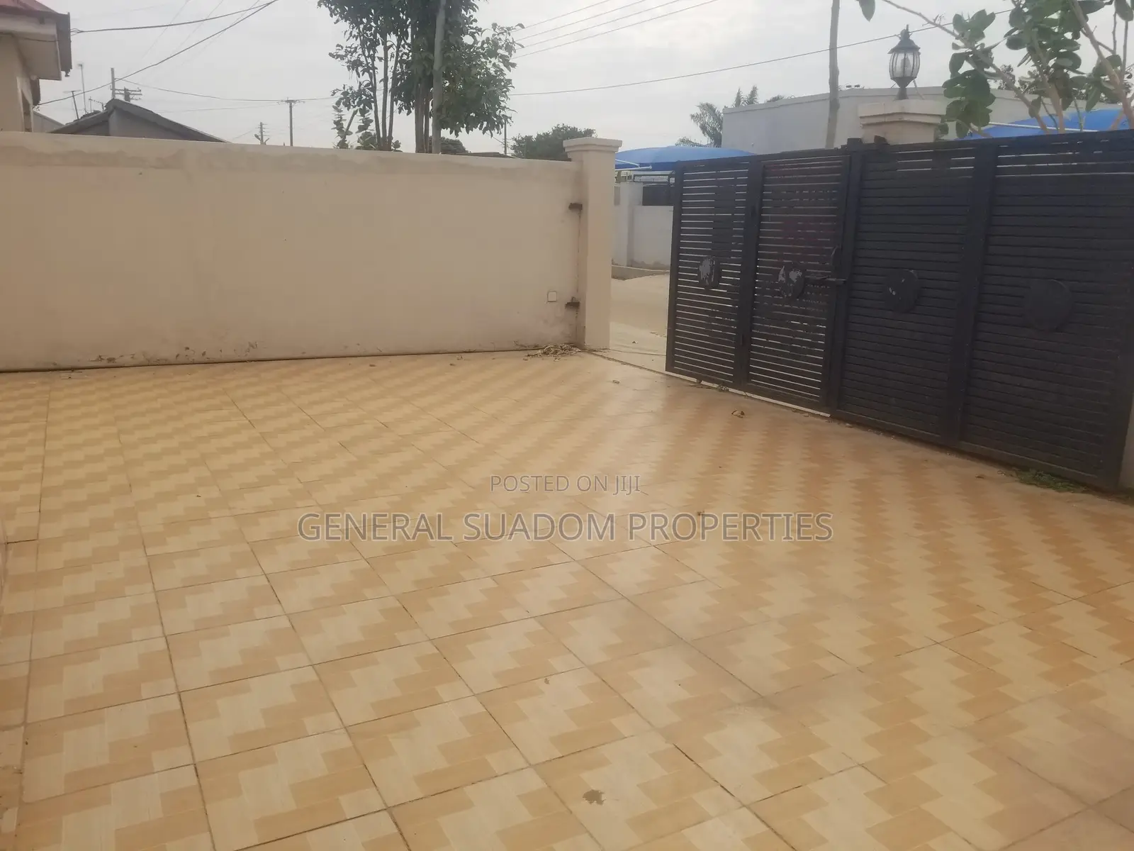 3bdrm House in Suadom Properties, Tema Metropolitan for rent