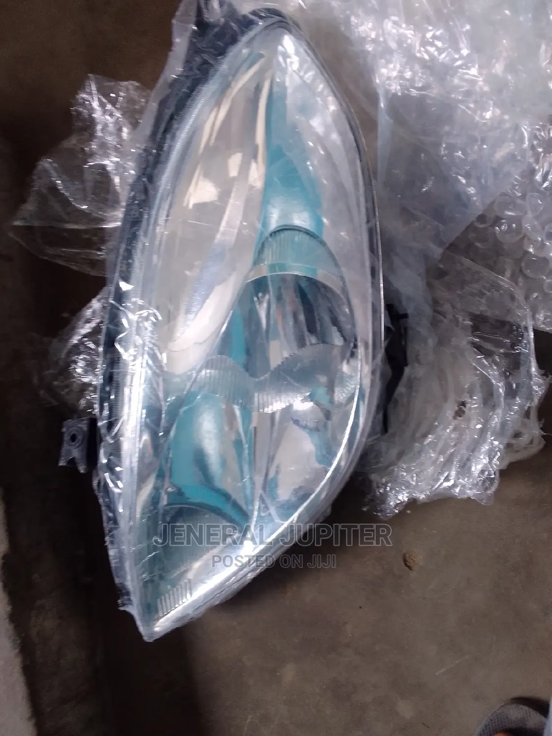 Nissan Versa/Almera 2012/14 Headlight Left(White)