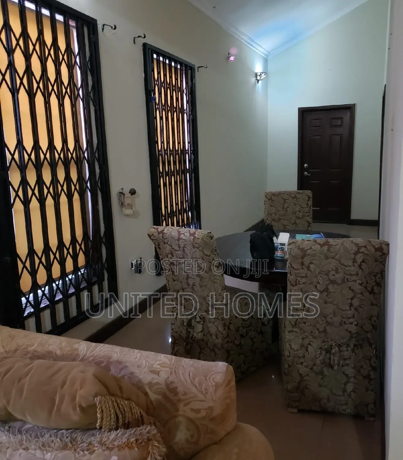 7bdrm House in Adjiriganor for Sale