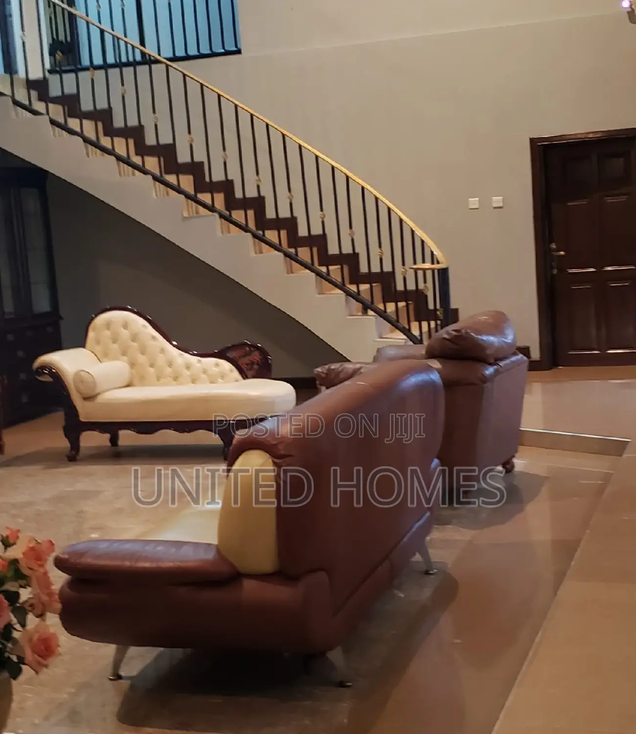 7bdrm House in Adjiriganor for Sale