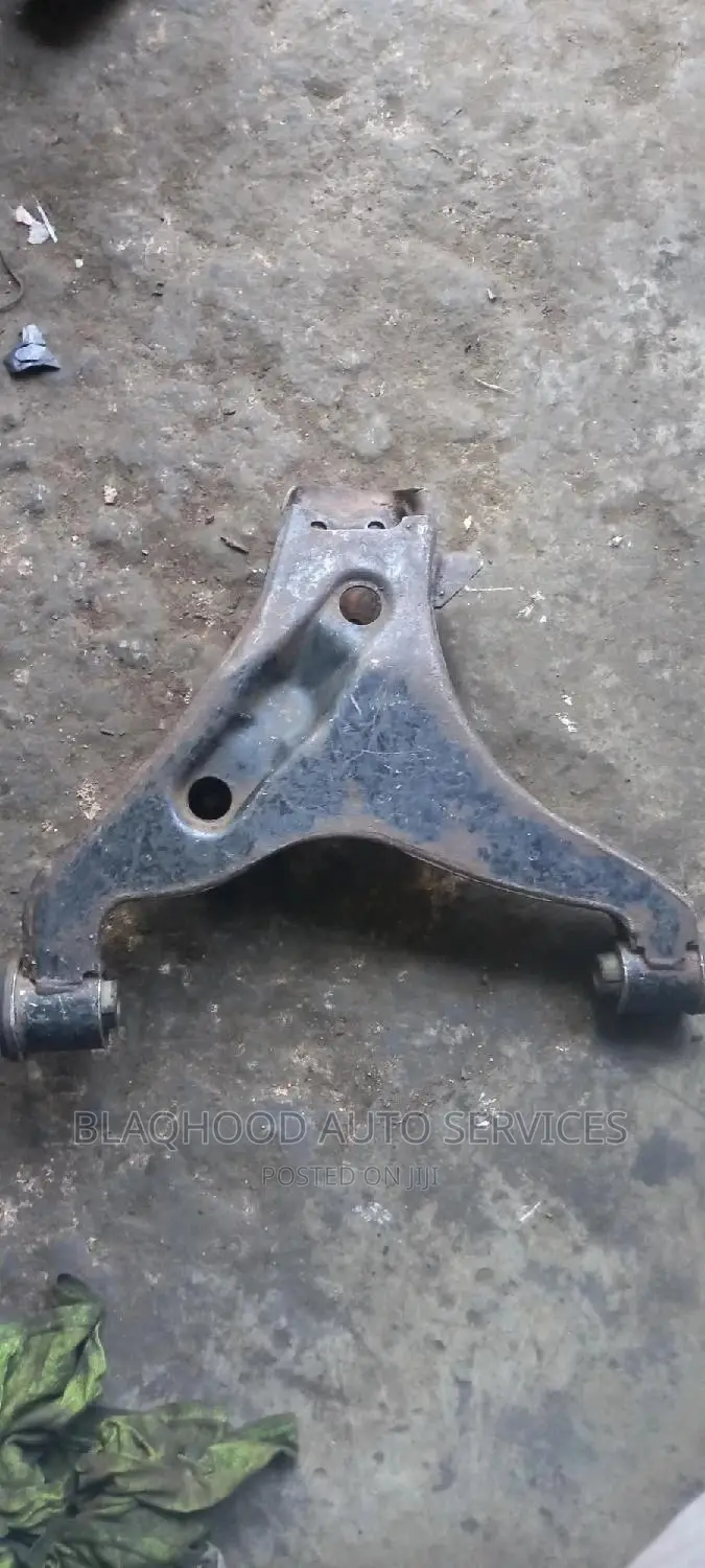 Mitsubishi L200(Vodafone) Lower Arm Pair Available